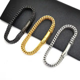 Pulsera clásica y versátil de cadena de plata para hombre con hebilla magnética de acero inoxidable y metal. 