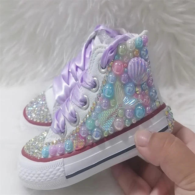 Zapatos de lona con imitación de concha de Dollbling, zapatos hechos a mano con brillo, temática de sirena, zapatillas altas con perlas para niños, bajo el mar 