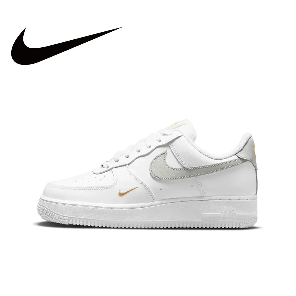 Shorts Nike Air Force 1 07 de cuero neutro estilo retro de caña baja
