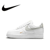 Shorts Nike Air Force 1 07 de cuero neutro estilo retro de caña baja