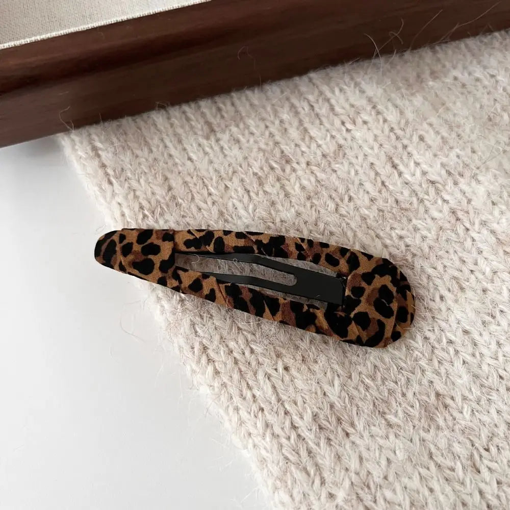 Cute Hollow Leopard Print Hair Clip Cloth Alloy Star Hairpin Metal BB Clip Travel