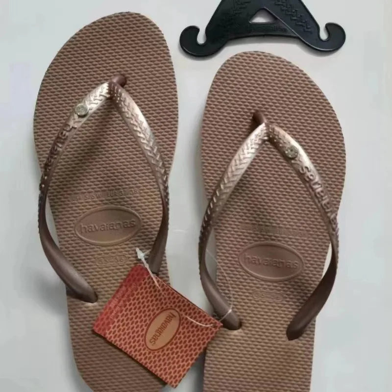 Summer New 2025 Women Flip Flops Summer Outdoor Slippers Travel Outdoor Beach Slippers Fashionable Women Shoes Zapatos De Mujer