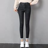 2023 Mujeres Jeans Térmicos Invierno Nieve Cálido Felpa Elástico Jeans Señora Skinny Espesar Polar Denim Pantalones Largos Retro Lápiz Pantalones