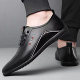 2024 New Casual Shoes for Men Fashion Lightweight Men Walking Shoes Comfortable Slip-on Loafers Outdoor All-Match Men Flat Shoes