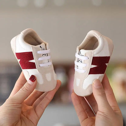 Zapatillas clásicas para bebés recién nacidos con letras entrelazadas, calzado informal antideslizante para caminar, para niños y niñas de 0 a 18 meses