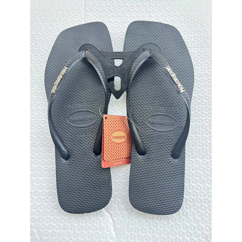 Women Flip Flops Luxury Designer Slippers Stylish Slippers for Outdoor Travel on The Beach Summer Flat Sandals zapatos de mujer