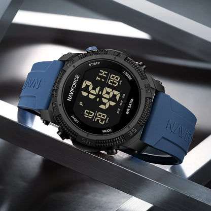 NAVIFORCE - Reloj de pulsera digital LCD para hombre, deportivo, resistente al agua hasta 50 m, con correa de silicona, informal, electrónico