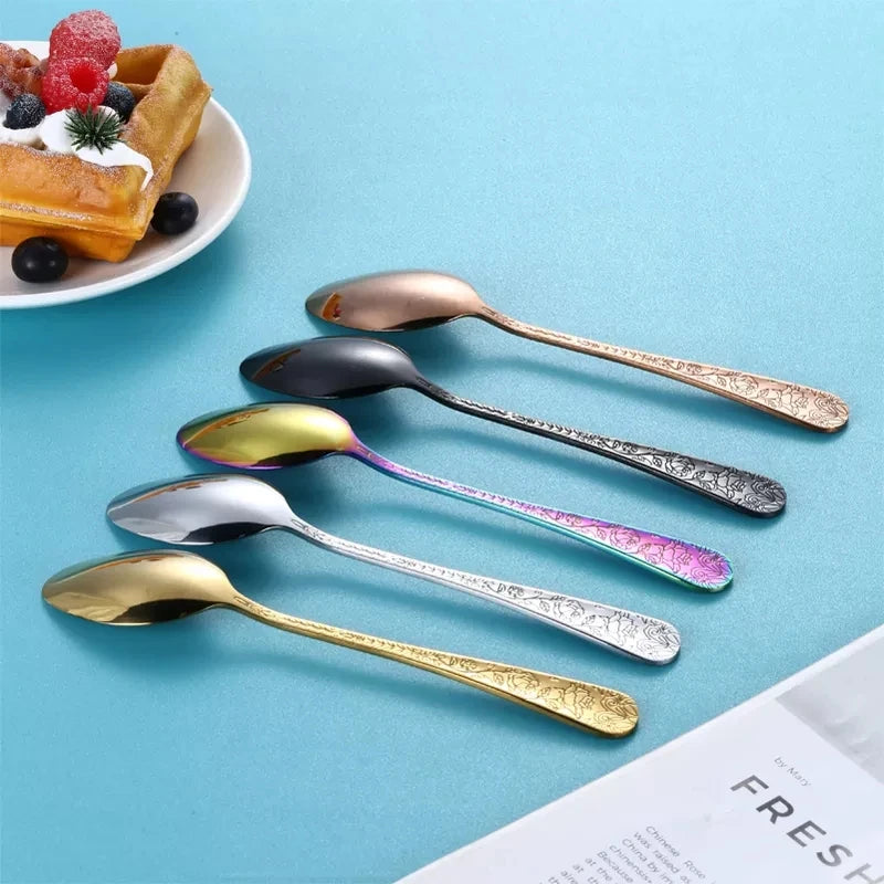 Juego de cubiertos de alta calidad con mango tallado exquisito, vajilla dorada de acero inoxidable, cuchillo, tenedor, cuchara, juego de cubiertos