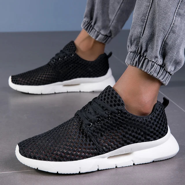 Tênis de malha respirável masculino, leve, confortável, casual, preto, slip-on, dirigindo, mocassins masculinos, caminhada, verão, novo, branco