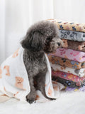 Soft Fluffy High Quality Pet Blanket Flannel Dog Sleeping Blanket Paw Print Pattern Pet Mat Warm Comfortable Blanket for Cat Dog