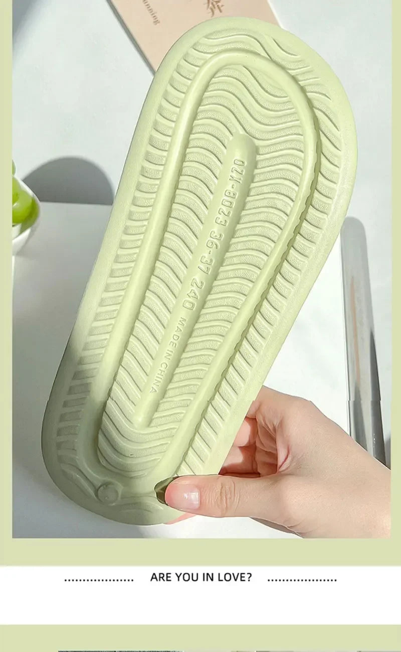 Boys and Girls Indoor Children's Slippers Anti-slip and Wear-resistant EVA Sandals Thick-soled Non-slip Children's Home Shoes