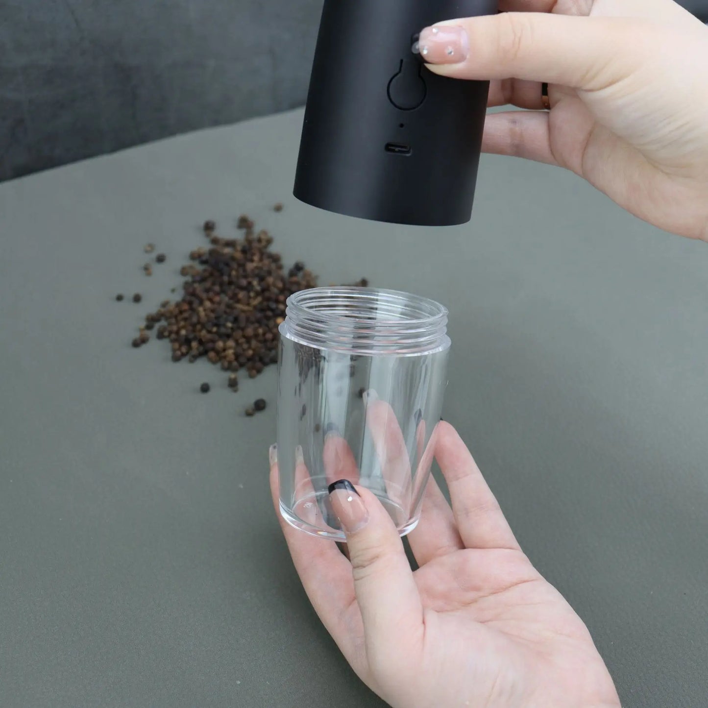 Molinillo de pimienta eléctrico, molinillo de sal y pimienta, recargable por USB, molino de especias de aspereza ajustable con luz LED, herramienta de cocina, 2 unidades
