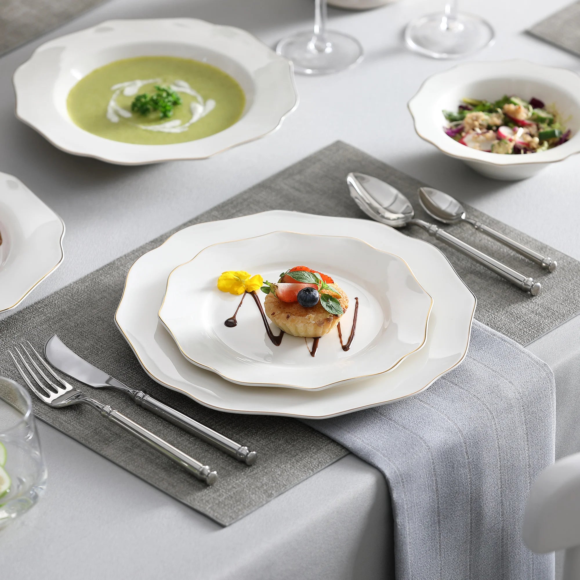 MALACASA LOTUS 16/32-Piece Nordic European White Porcelain Tableware Set with Bowl, Dinner, Dessert & Soup Plate Set for 4/8