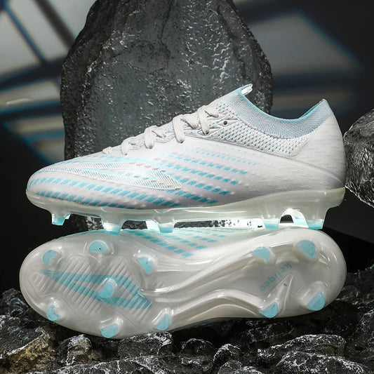 Gran oferta de botas de fútbol con clavos largos para exteriores, de alta calidad, unisex, cómodas y antideslizantes.