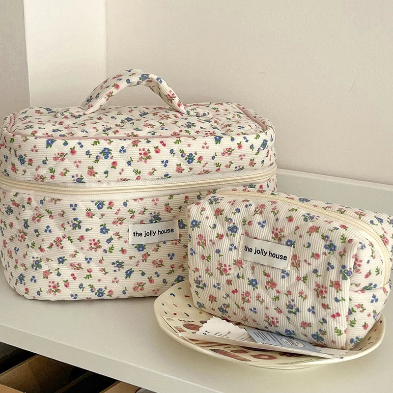 Women Makeup Bag Floral Cosmetic Pouch Cute Make Up Bags Cosmetic Bags Portable Travel Bag School Pencil Case Home Decor