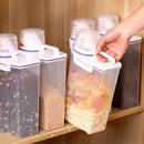 1Pc Sealed Cereal Insect-Proof Rice Bucket with Measuring Cup Transparent Rotary Food Moistureproof Tank Kitchen Storage Box 2KG