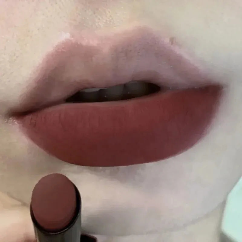 TX010Thin Tube Matte Lipstick, Waterproof and Sweatproof, Does Not Fade Or Remove Makeup, Can Be Used on Both Lips and Cheeks