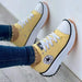 Amarelo