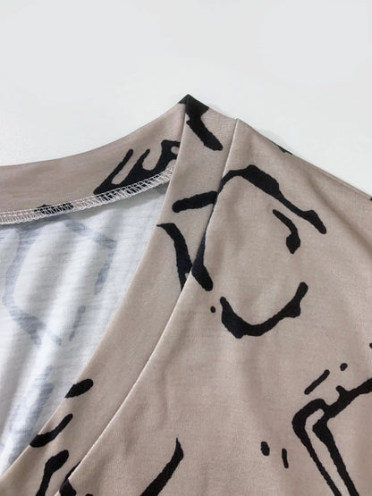 Camiseta informal de manga corta con cuello en V y estampado integral para mujer, talla grande, ropa de verano y primavera 