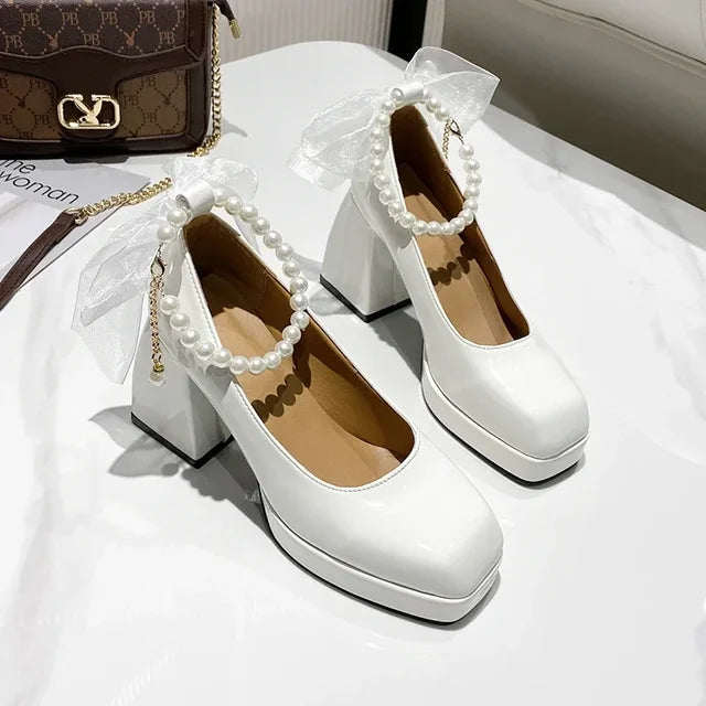Elegantes tacones altos con punta cuadrada y lazo para mujer, negros, a la moda, con tacón grueso, para bodas, fiestas, con encaje de perlas. 