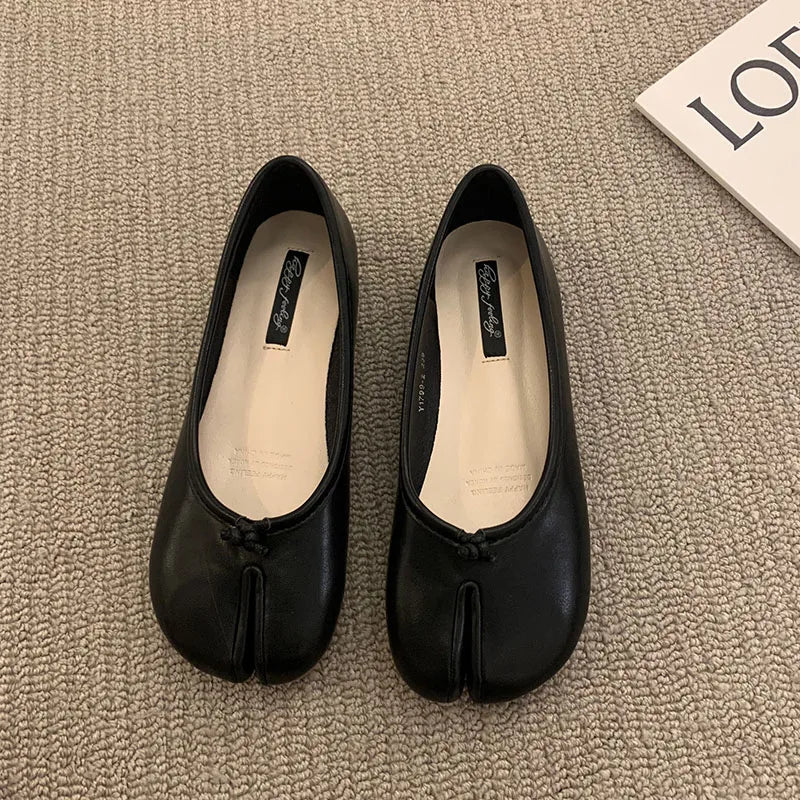 Women Flats Tabi Ninja Shoes Woman Ladies Microfiber Leather Comfy  Flats Split Toe Slippers Soft Bottom Loafers Solid Brief La