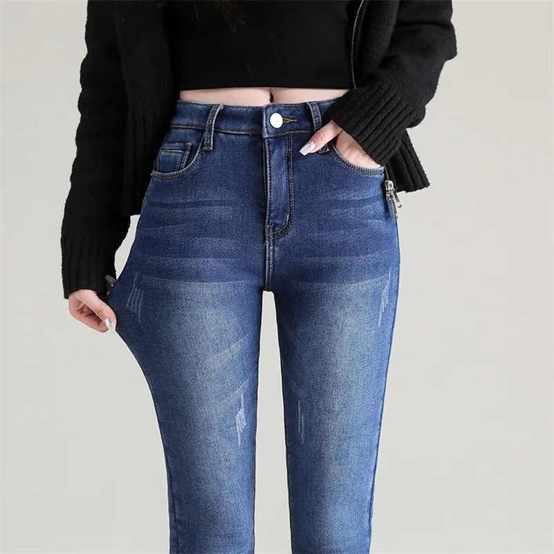 Women's Thermal Jeans Winter Snow Warm Plush Stretch Jeans Lady Skinny Thick Fleece Denim Long Pants Retro Blue Pencil Trousers