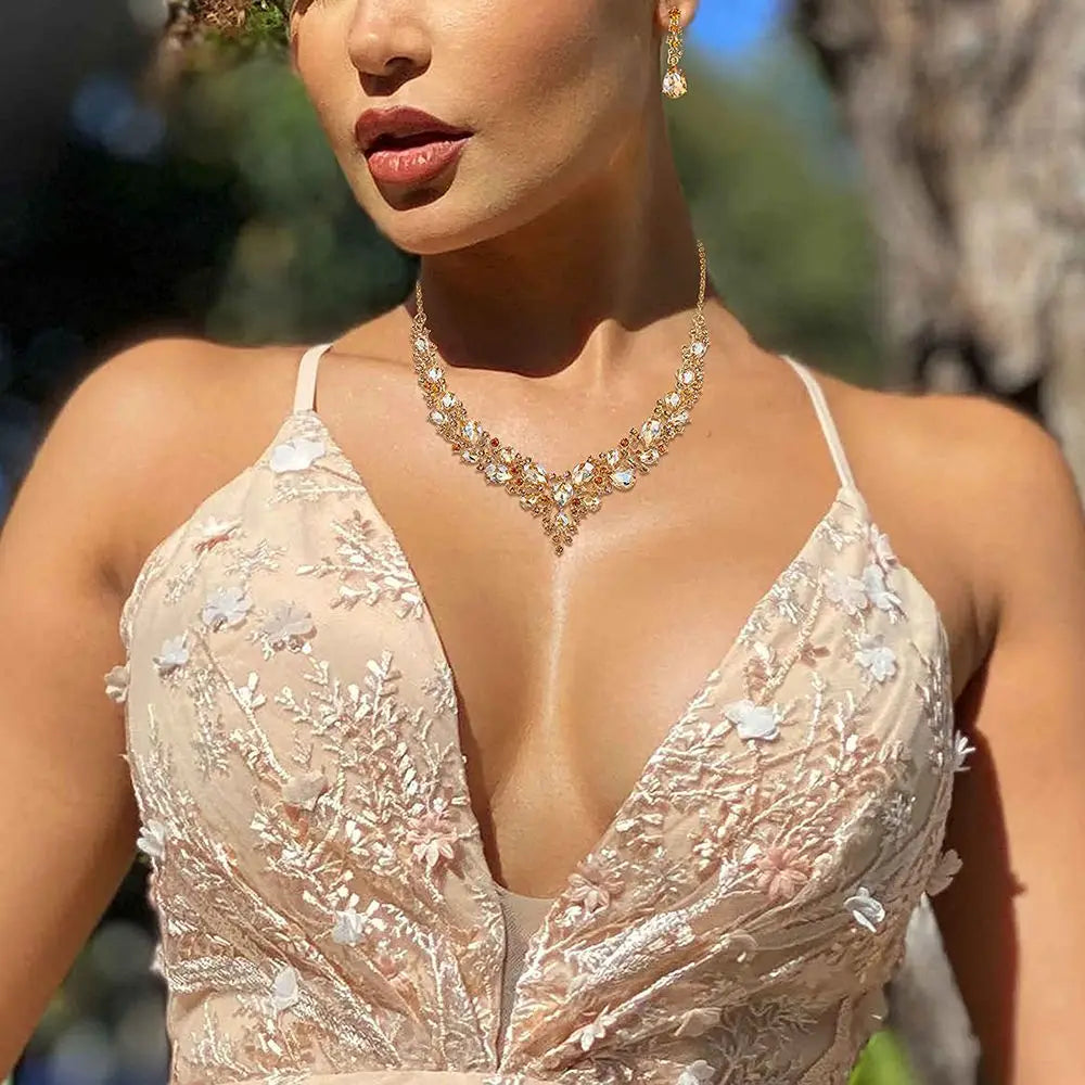 1 Juego de joyas para mujer, para fiesta, boda, novia, cristal austriaco, lágrima, racimo, collar llamativo, pendientes colgantes, regalos para ella