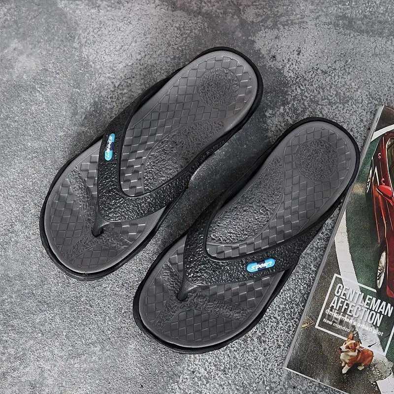 Men's Summer 2025 Trendy Flip-Flops Beachwear Slippers Anti-slip Deodorant Casual Shoes Plastic Slip-On Sandals for Adults