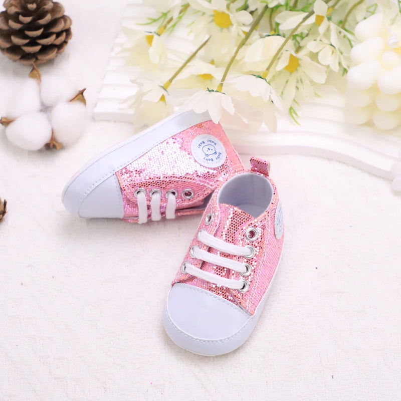 Zapatillas de lentejuelas modernas y cómodas para bebés, ligeras y antideslizantes, ideales para caminar en interiores y exteriores, primavera y otoño.