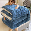 Blanket  Heavyweight Winter Comforter Ultra-Soft Plush Thickened Quilt Beige-Friendly Bedding Warmth Machine-Washable Luxury