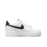 Shorts Nike Air Force 1 07 de cuero neutro estilo retro de caña baja
