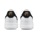 Shorts Nike Air Force 1 07 de cuero neutro estilo retro de caña baja