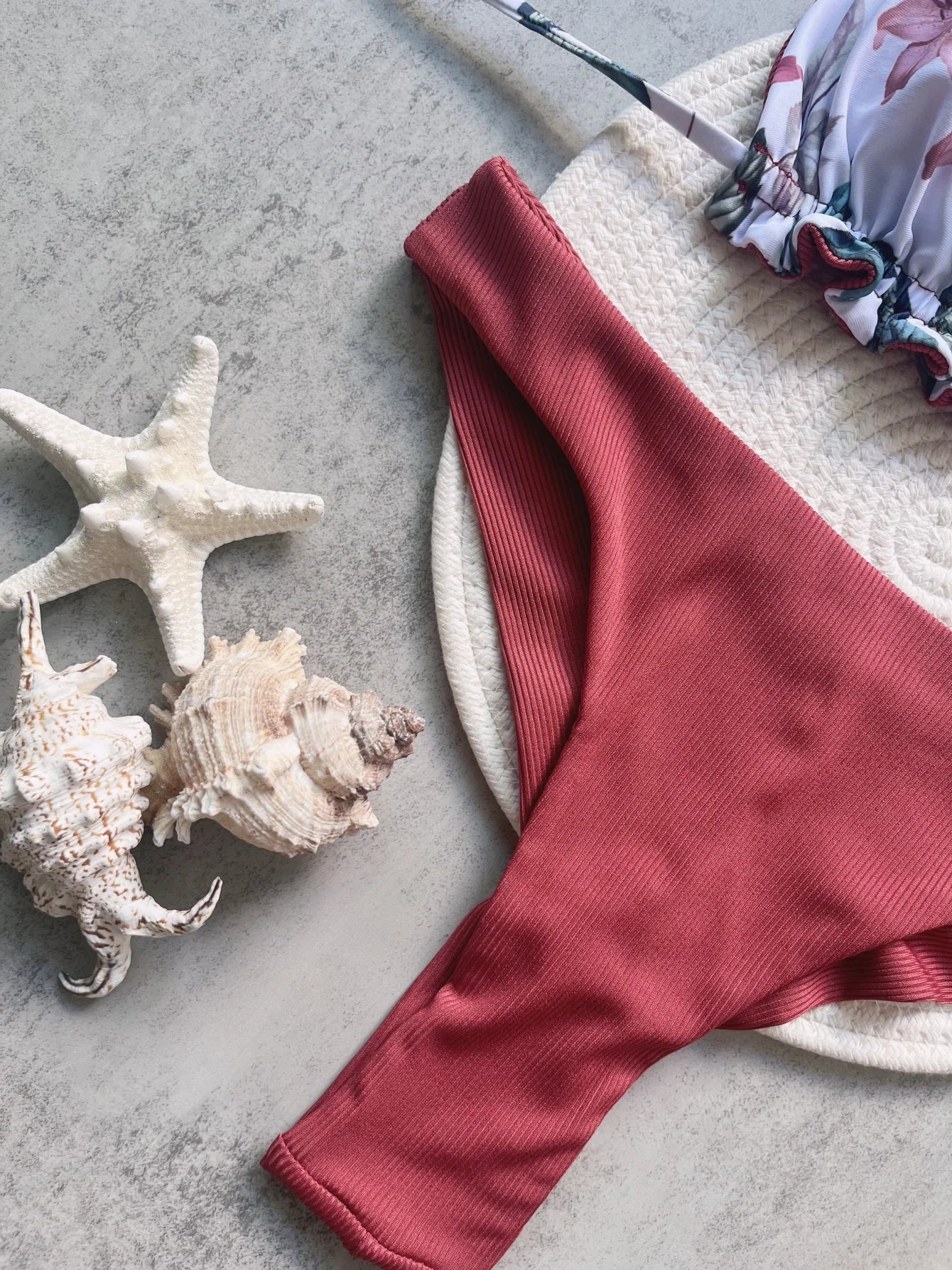 Leaves Printed Halter High Leg Cut Bikini Women Swimwear Female Swimsuit Two-pieces Bikini set Bather Bathing Suit Swim
