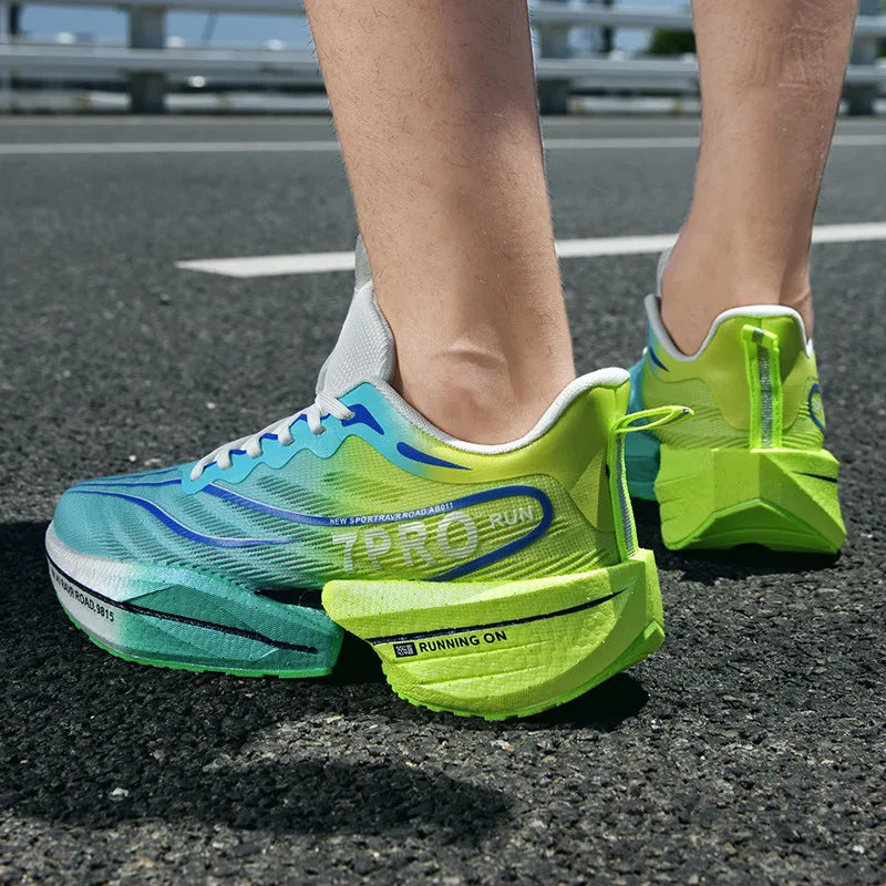 New Men's Carbon Plate Sneakers Outdoor Soft Sole Mesh Sports Shoes Running Shoes Light Anti-Slip Casual Couple Tennis Shoes