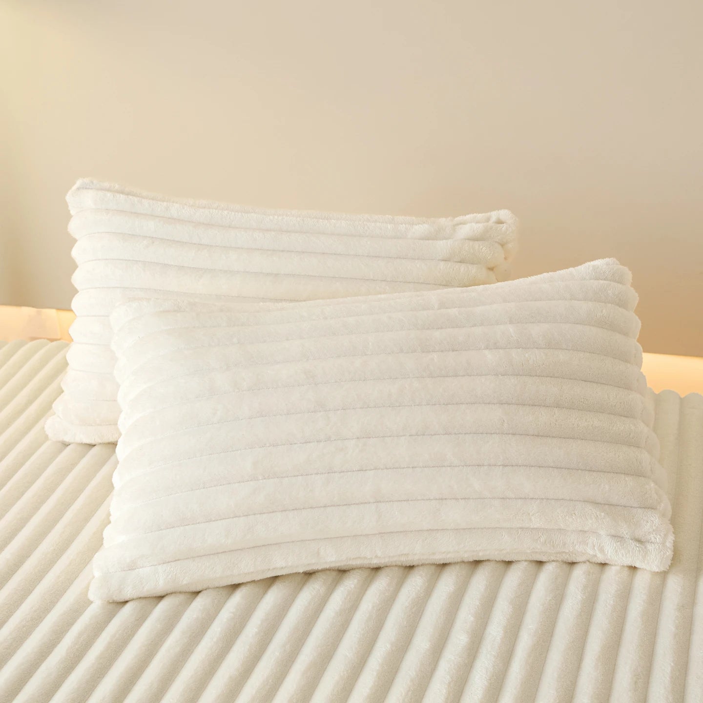 Solid Color Thick Faux Rabbit Fur Mattress Cover Autumn Winter Warm Velvet Mattress Protector Fluffy Soft Plush Fitted Bed Sheet