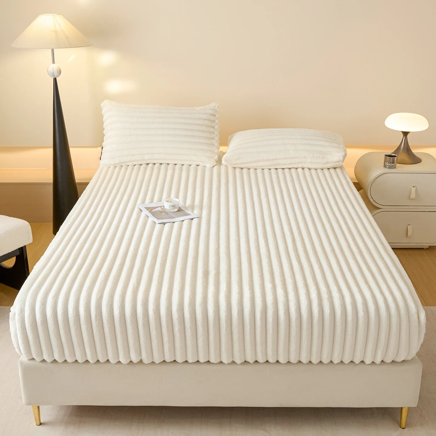 Solid Color Thick Faux Rabbit Fur Mattress Cover Autumn Winter Warm Velvet Mattress Protector Fluffy Soft Plush Fitted Bed Sheet