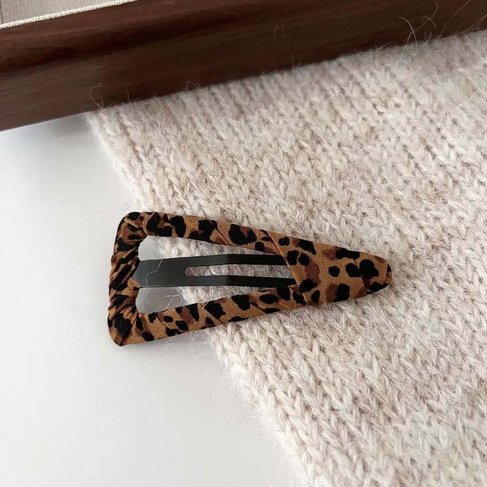 Cute Hollow Leopard Print Hair Clip Cloth Alloy Star Hairpin Metal BB Clip Travel