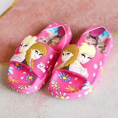 Nuevas sandalias de verano para niños, con dibujos de Minnie, zapatos de suela suave para niños y niñas, zapatillas antideslizantes, aptas para todas las estaciones.