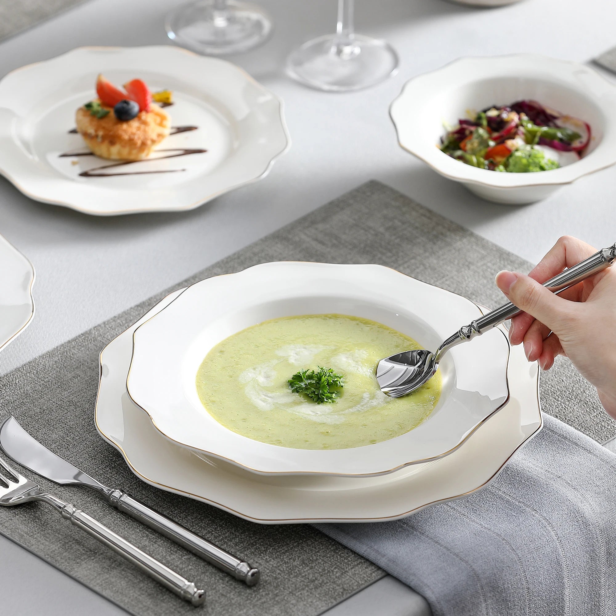 MALACASA LOTUS 16/32-Piece Nordic European White Porcelain Tableware Set with Bowl, Dinner, Dessert & Soup Plate Set for 4/8