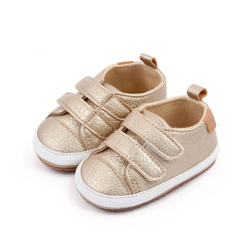 Zapatillas informales para bebé, primavera y otoño, suela suave de PU y TPR, antideslizantes, de alta calidad, superventas, 2023, nueva moda para niños pequeños de 0 a 12 meses.