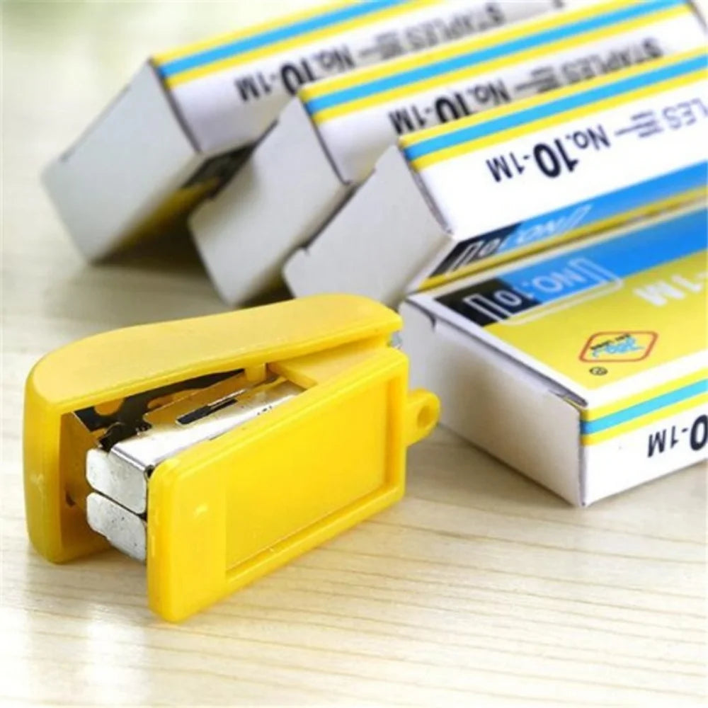 Juego de mini grapadoras STONEGO, grapadora portátil pequeña para regalo, suministros de oficina encantadores