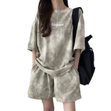 Camiseta e shorts de tintura de gravata de 2 peças para mulheres, manga curta solta, perna larga, roupa esportiva para estudantes, terno da moda coreana