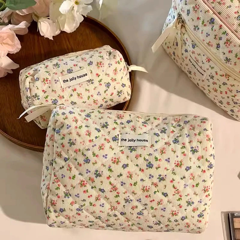 Women Makeup Bag Floral Cosmetic Pouch Cute Make Up Bags Cosmetic Bags Portable Travel Bag School Pencil Case Home Decor