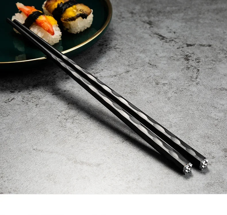 5Pairs Janpanese Reusable Chopsticks Black Sushi Sticks For Food Noodles Alloy Chinese Korean Chopsticks Kitchen Tableware