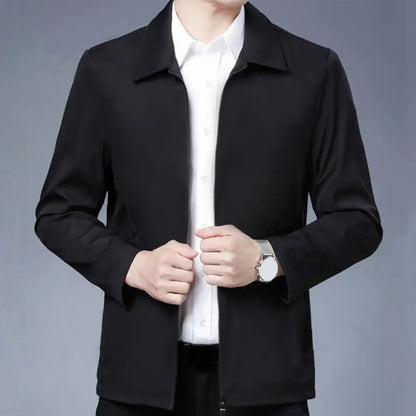 Chaqueta elegante para hombre de mediana edad con solapa y bolsillos con cierre de cremallera para negocios formales o ropa informal en primavera y otoño.