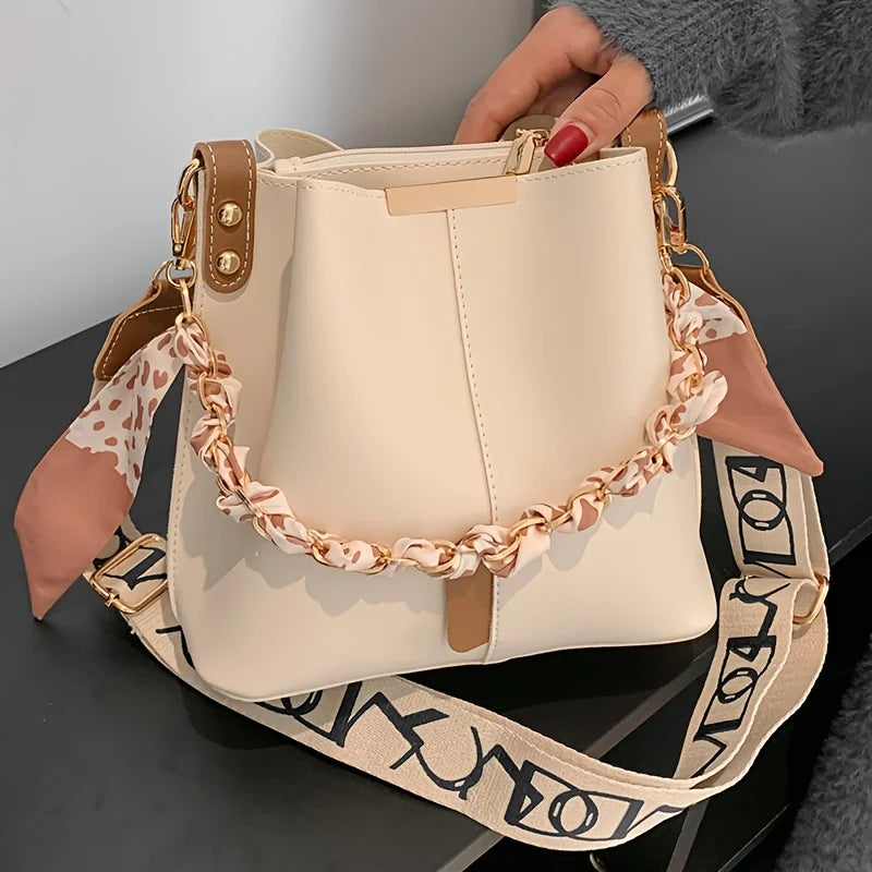 New Fashion Women's Shoulder Bag Large Capacity Ribbon Chain Bucket Bag Crossbody Bag for Daily Commuting