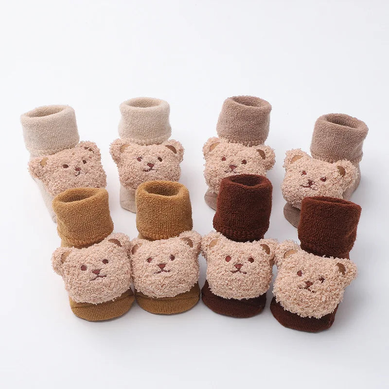 Calcetines bonitos de oso de dibujos animados para bebés recién nacidos, calcetines de algodón suave antideslizantes de invierno para niños y niñas, calcetines gruesos para niños pequeños