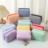 Stripe Seersucker Cosmetic Bag Fashion Women Cosmetic Bag Zipper Storage Makeup Case Traveling Pouch Organizer for Lady
