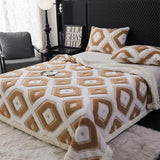 Flannel Warmth Autumn Winter Blanket Keep Warm Comfortable Jacquard King Size Blankets Skin Friendly Geometric Nap Comforter