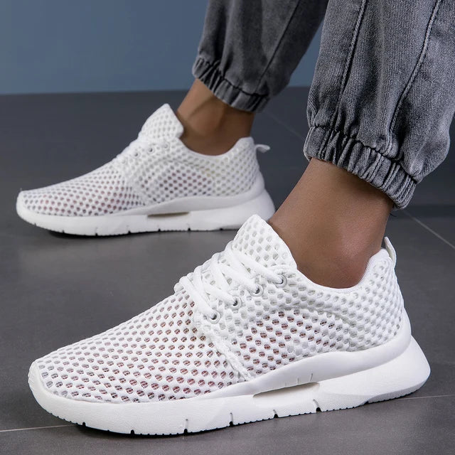 Tênis de malha respirável masculino, leve, confortável, casual, preto, slip-on, dirigindo, mocassins masculinos, caminhada, verão, novo, branco